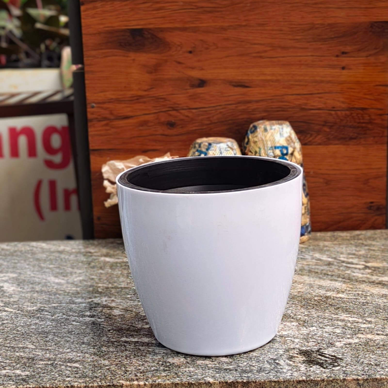 Plastic Pot - Self Water - 7inch